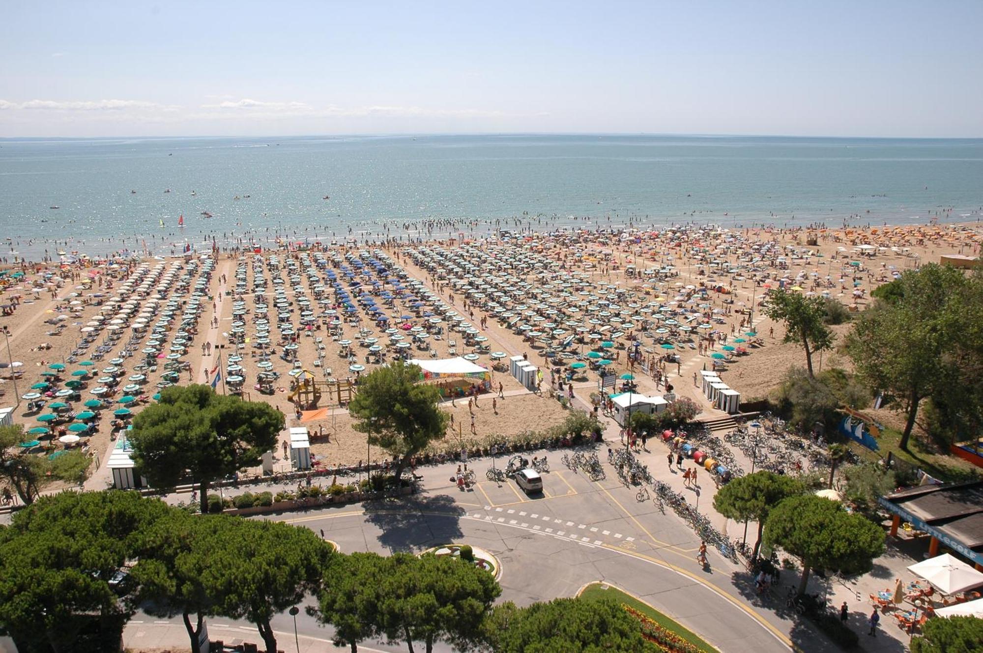 Holiday park Villaggio Nidos 3*